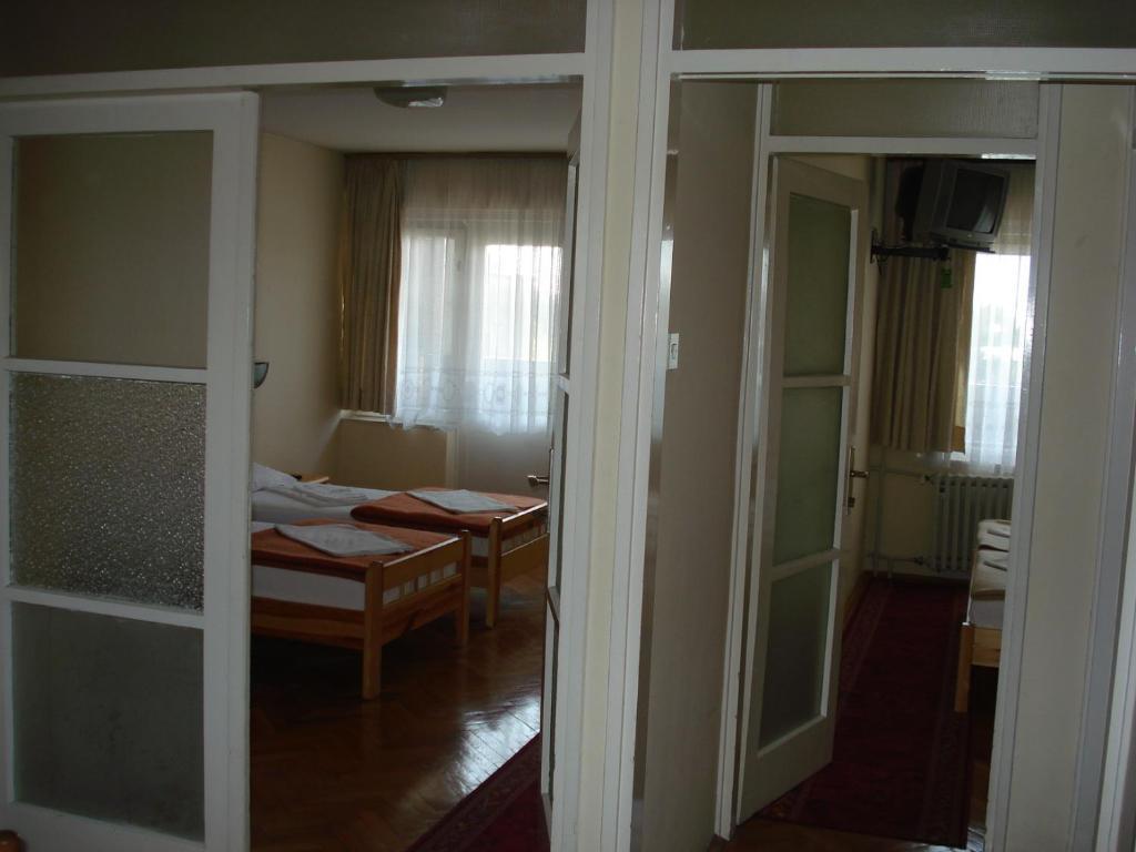 Rooms Bijela Ruza Velika Gorica Bilik gambar